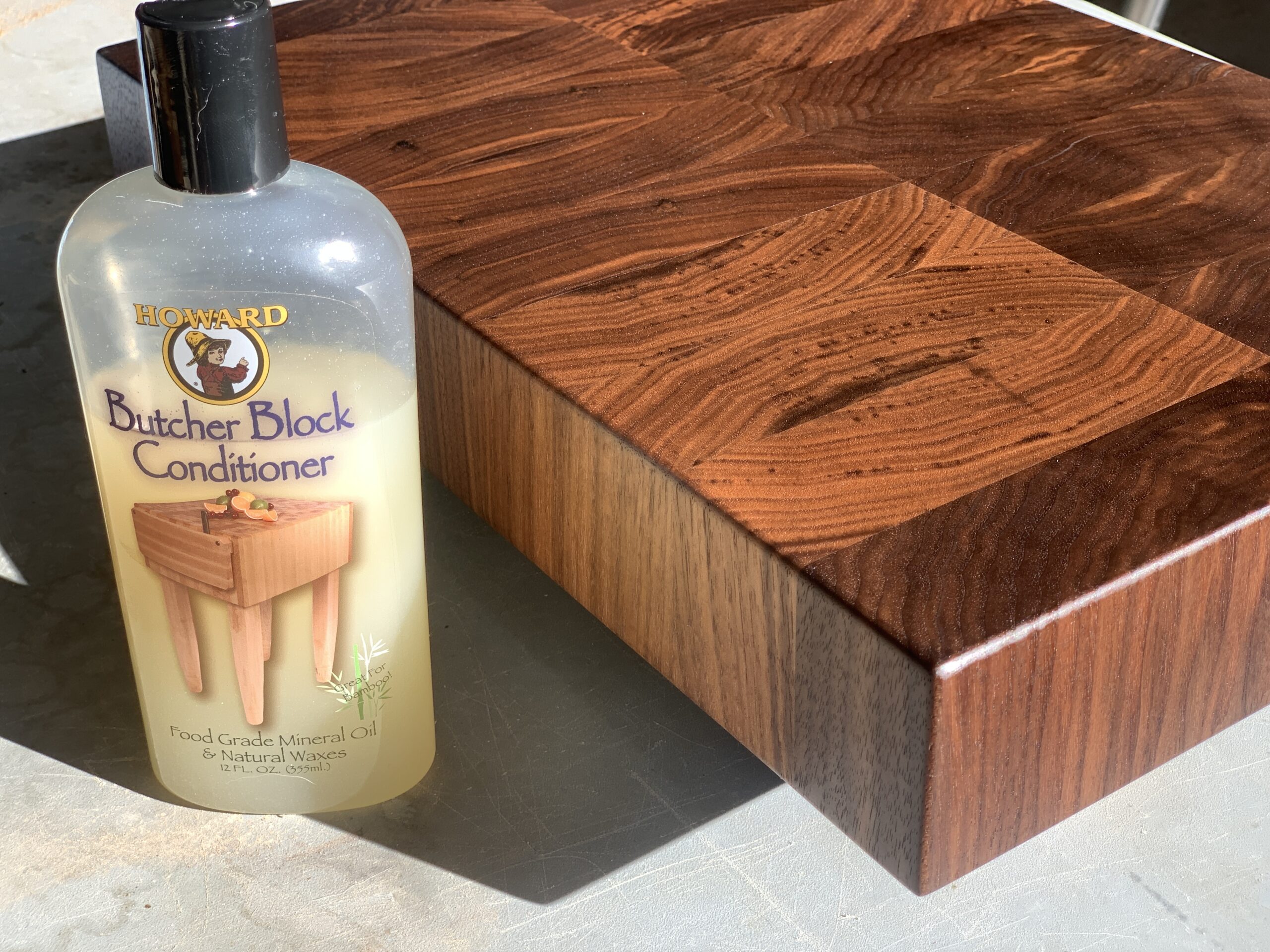 Endgrain cutting board by Jay and Grain